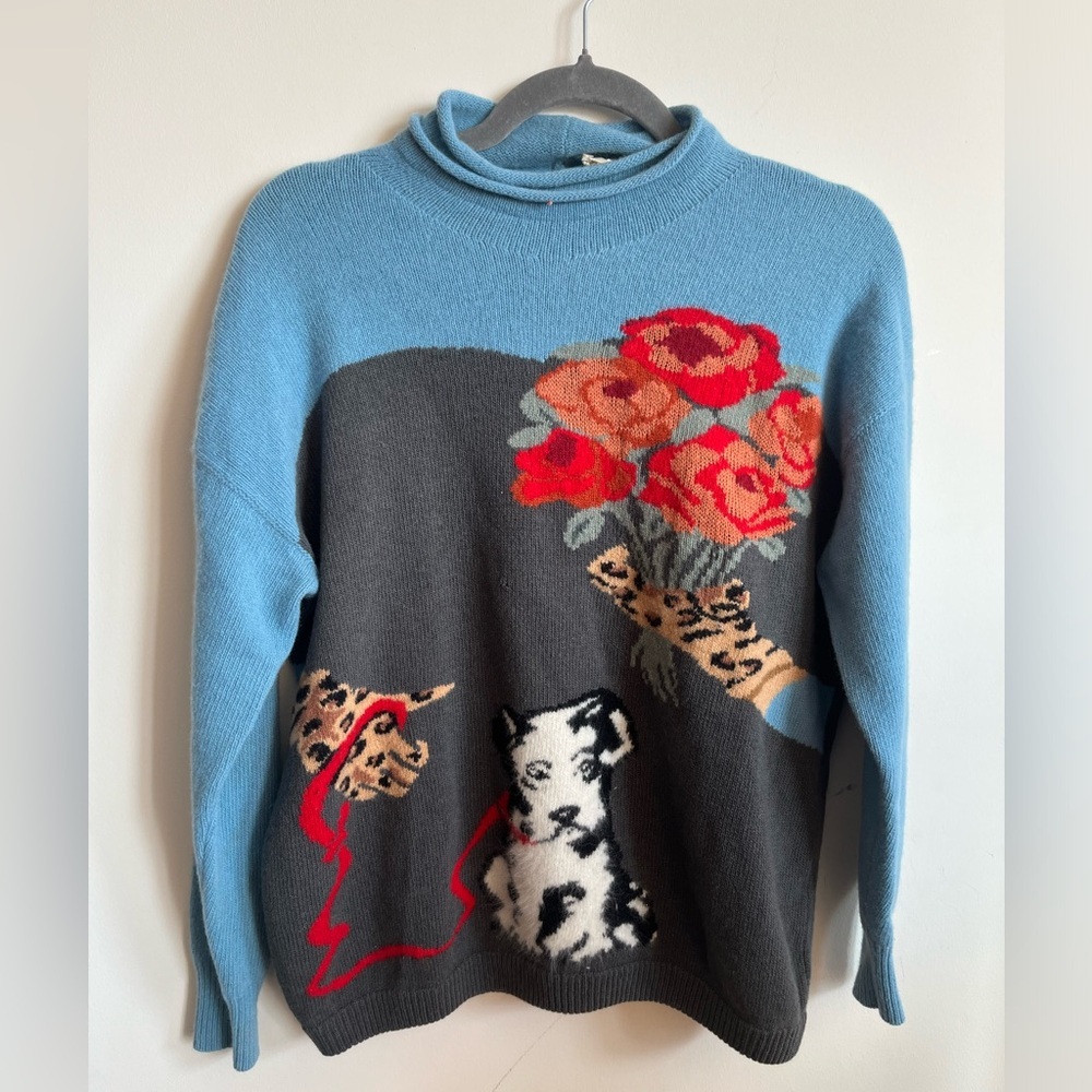 Krizia MAGLIA Wool-Cashmere-Angora embroidered bunch of flowers with dog